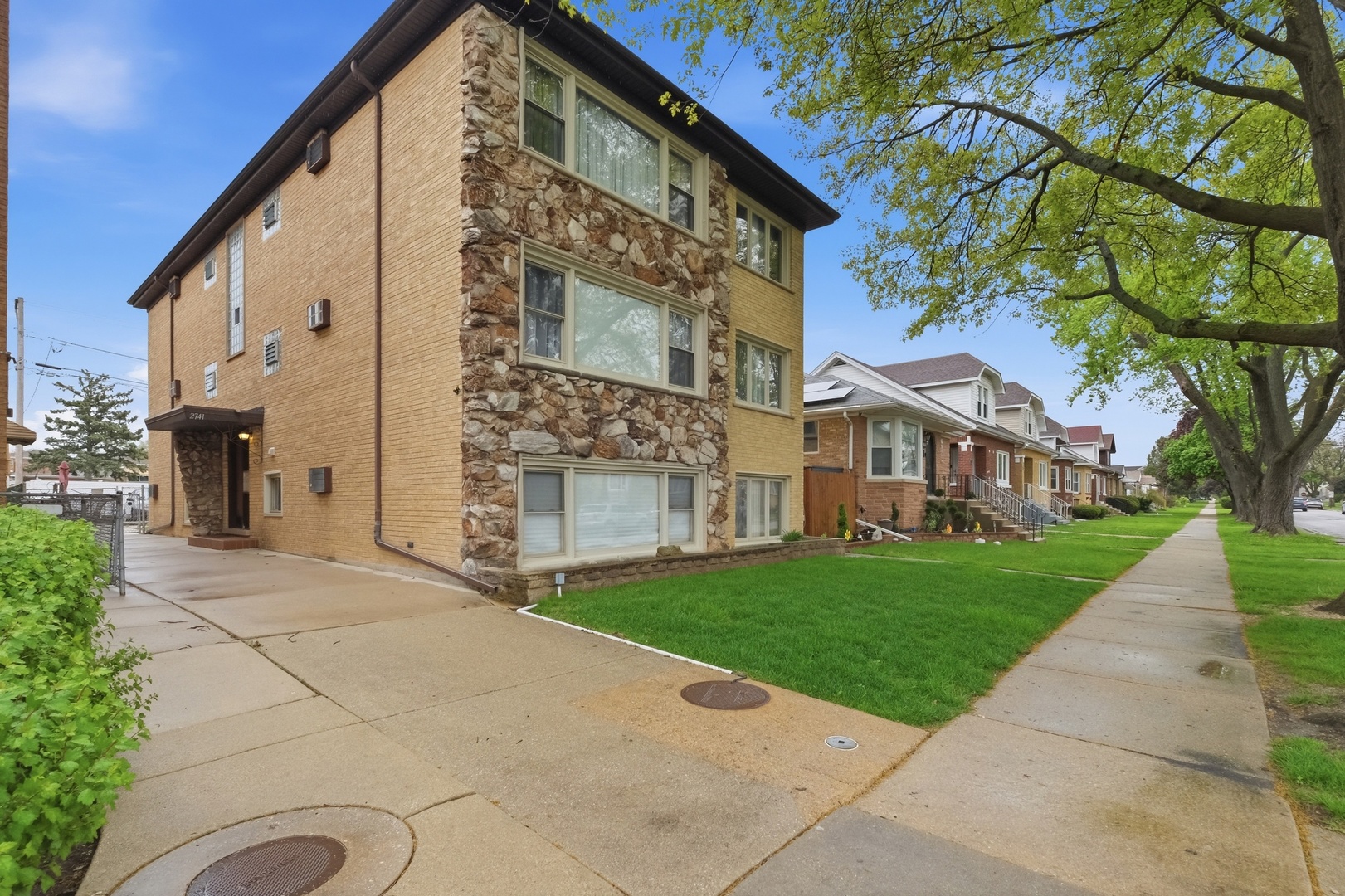 2741 N 75th Court #101, Elmwood Park, IL 60707