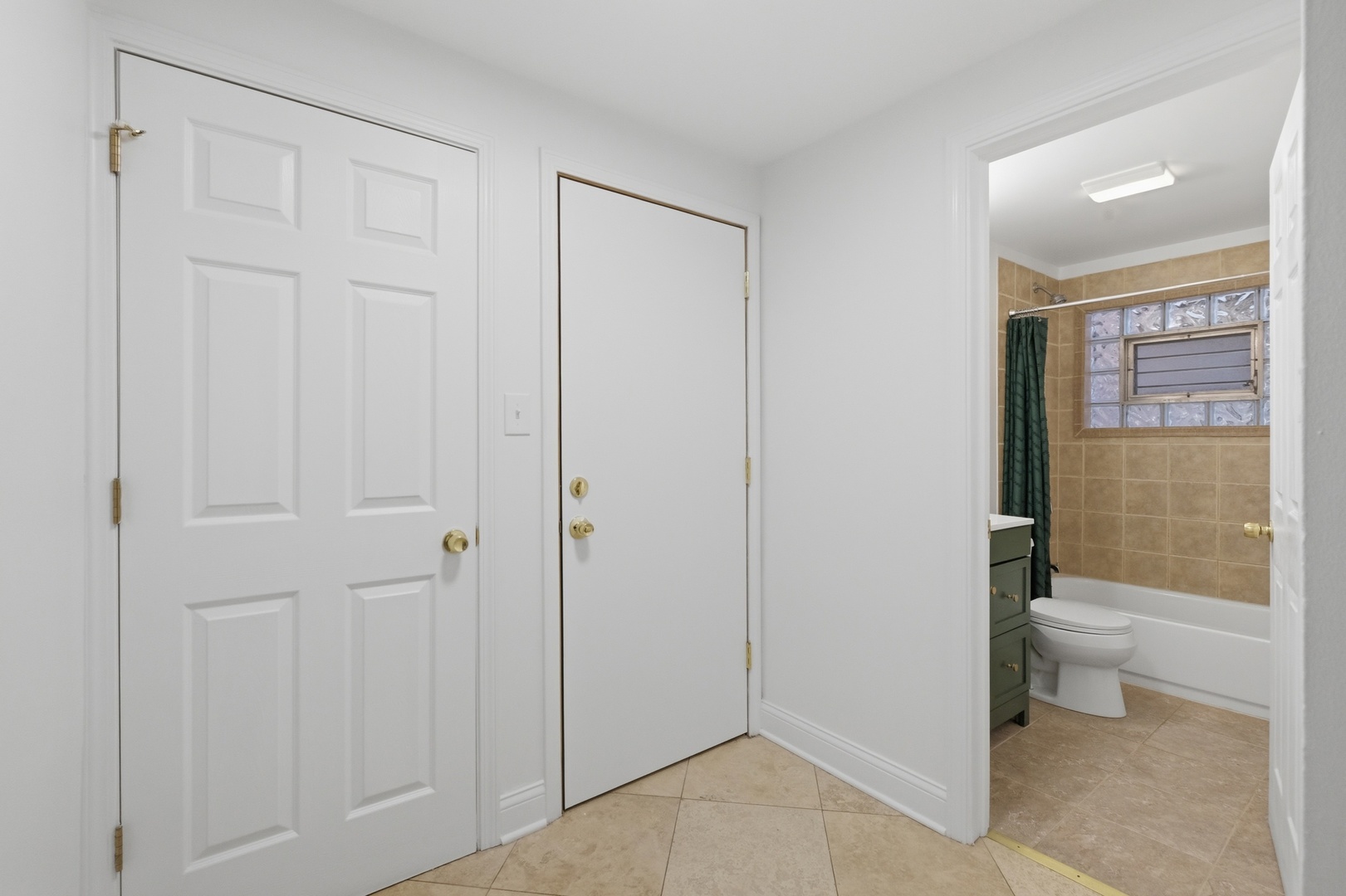 2741 N 75th Court #101, Elmwood Park, IL 60707