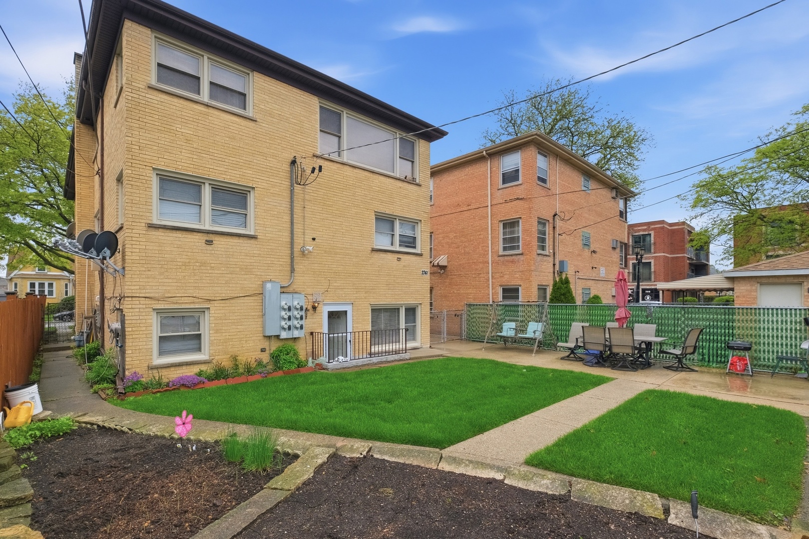 2741 N 75th Court #101, Elmwood Park, IL 60707