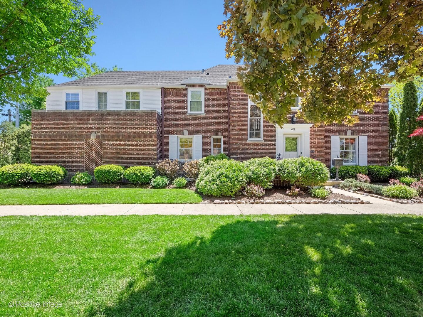 601 S Brainard Avenue, La Grange, IL 60525