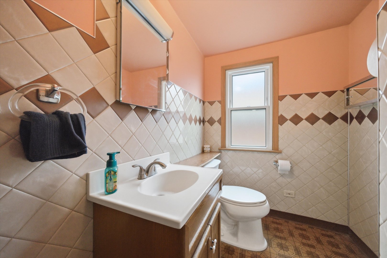 2537 Oak Street, Franklin Park, IL 60131