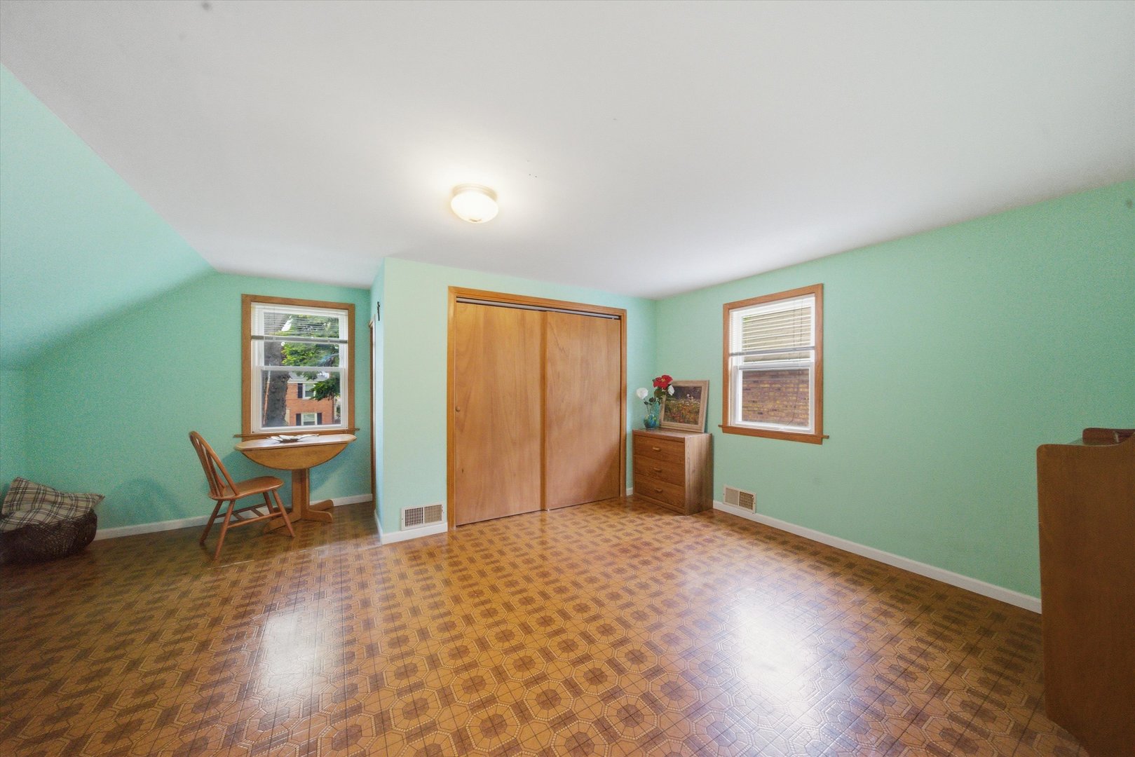 2537 Oak Street, Franklin Park, IL 60131