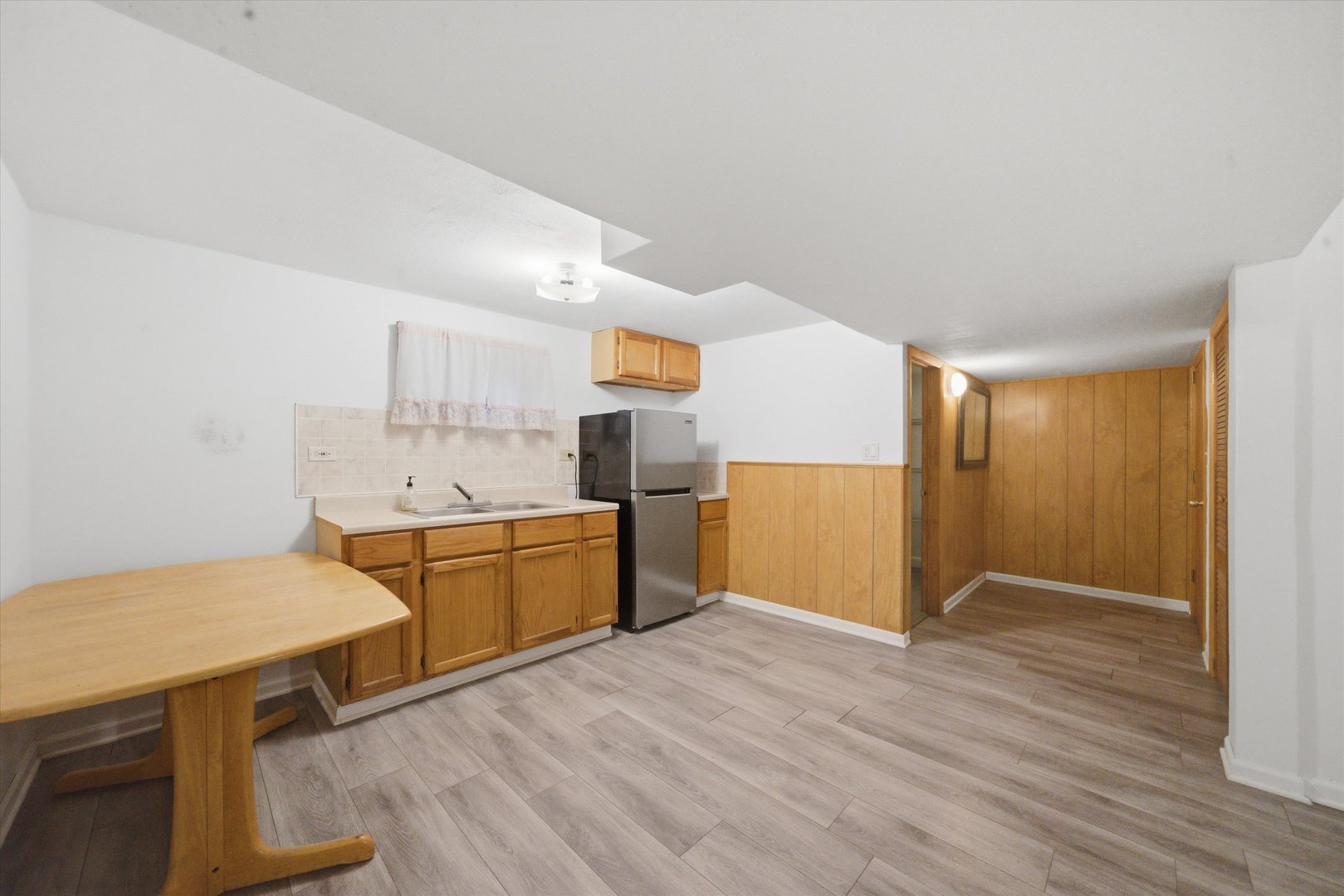 2537 Oak Street, Franklin Park, IL 60131