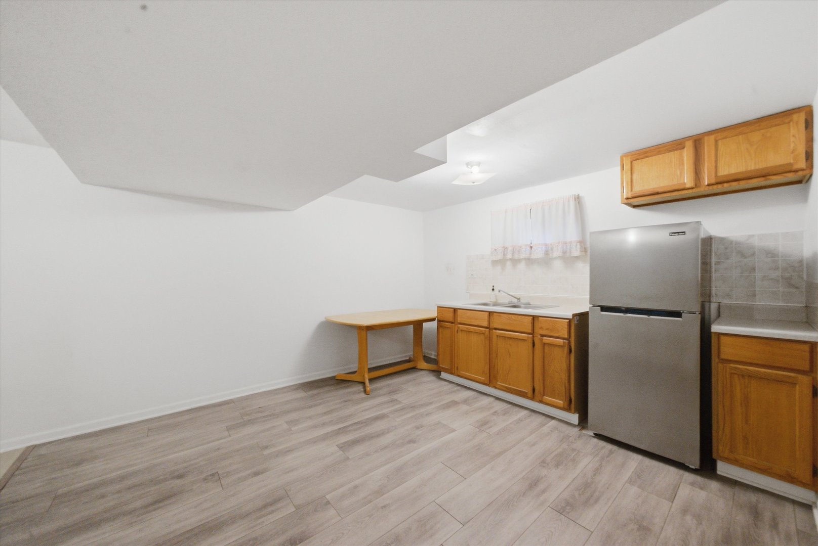 2537 Oak Street, Franklin Park, IL 60131