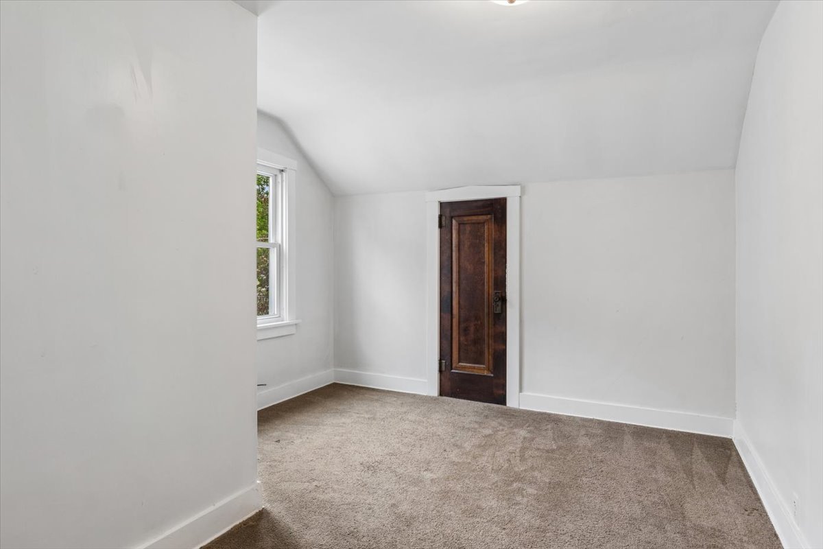 747 Watson Street, Aurora, IL 60505