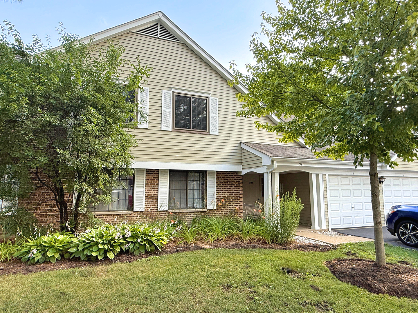 941 Yosemite Trail #C7, Roselle, IL 60172