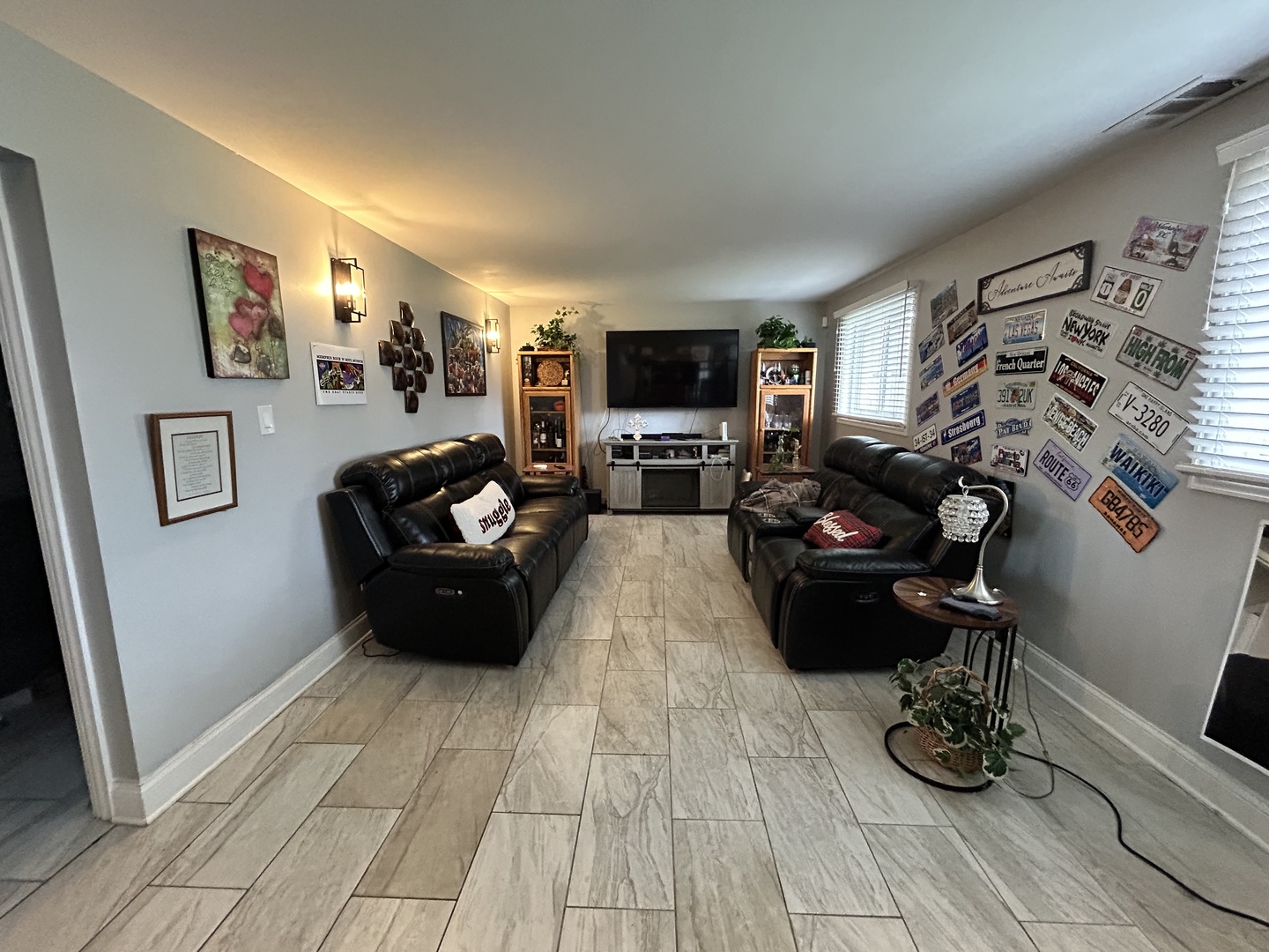 16625 Kenwood Avenue, South Holland, IL 60473