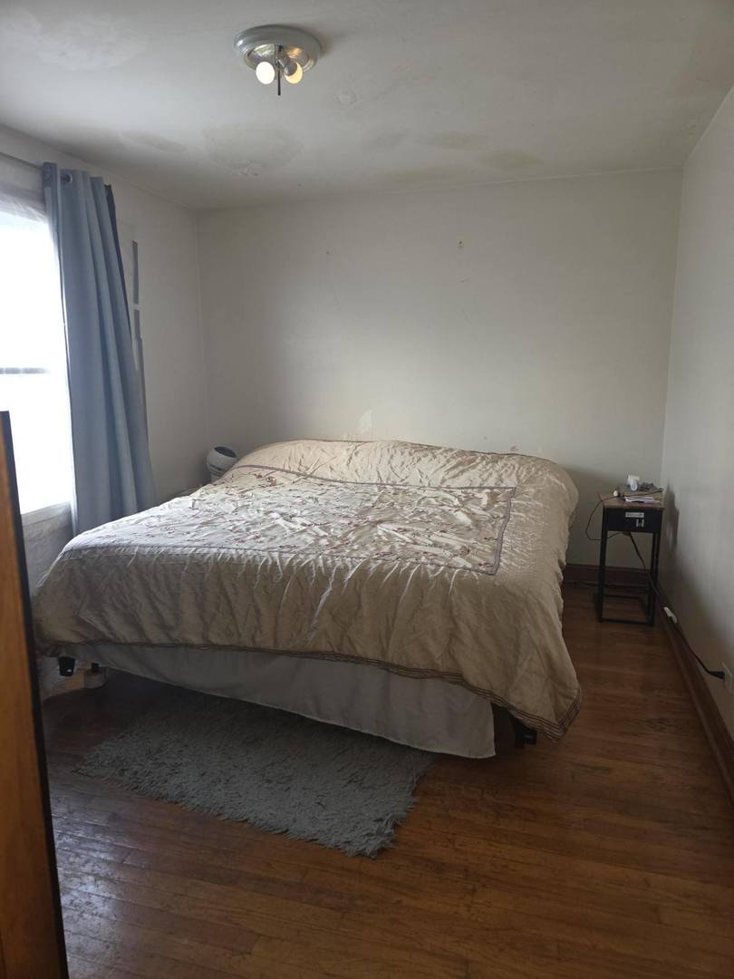 7252 S Francisco Avenue, Chicago, IL 60629