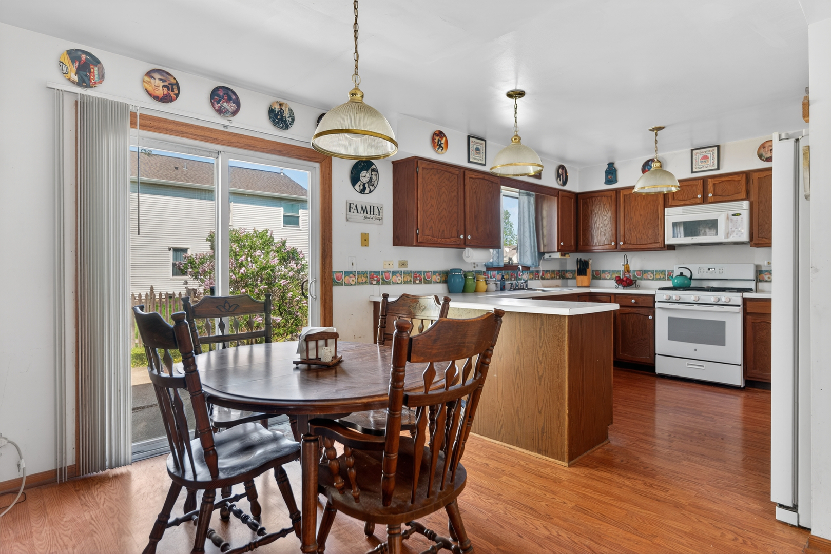 1868 Pastoral Lane, Hanover Park, IL 60133