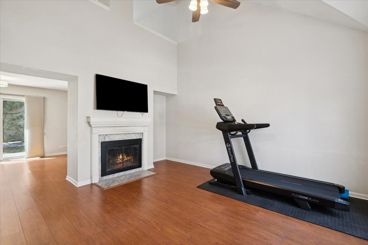 6763 Roanoake Court, Gurnee, IL 60031