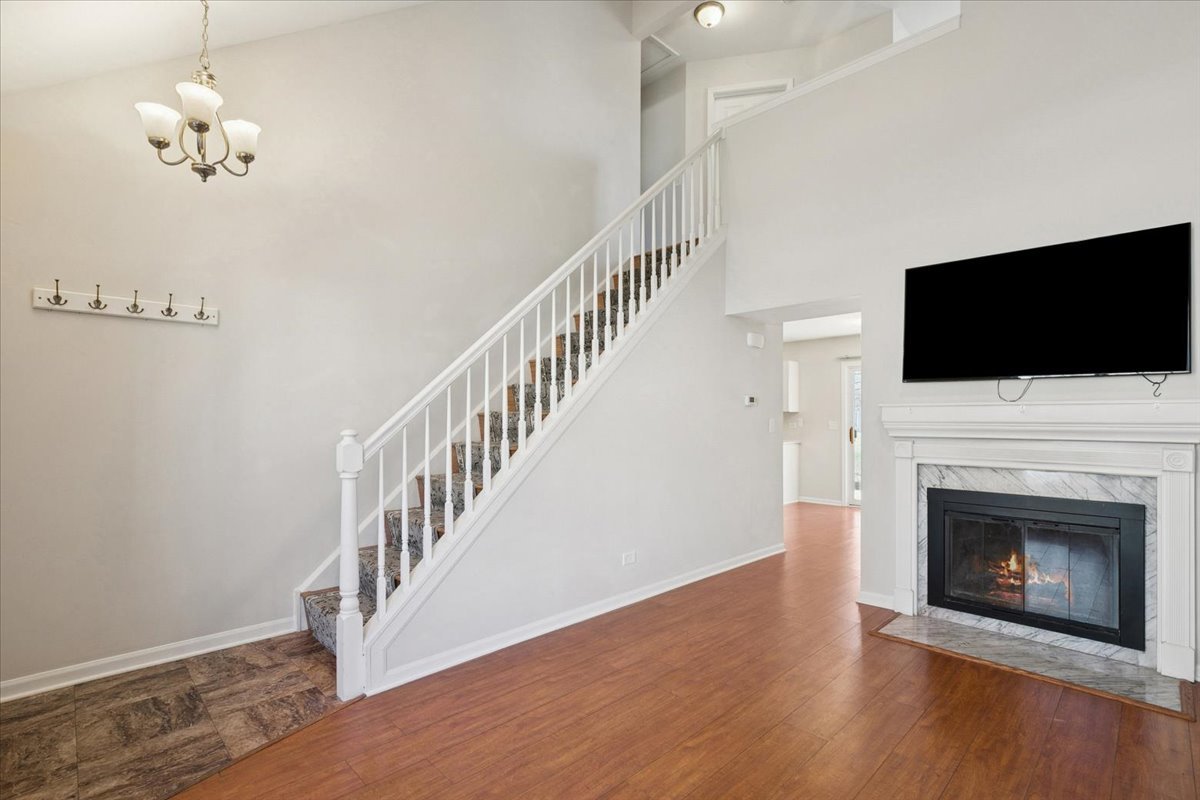 6763 Roanoake Court, Gurnee, IL 60031