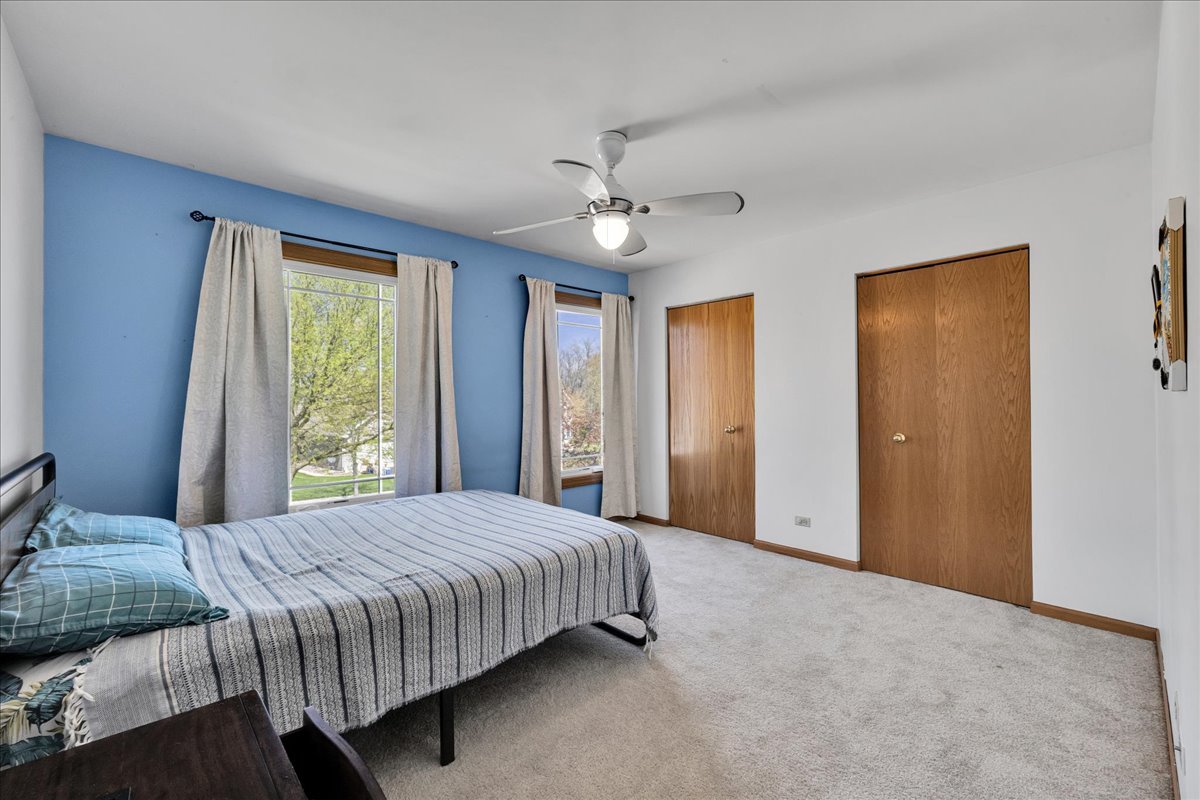 1421 Notting Hill Road, Algonquin, IL 60102