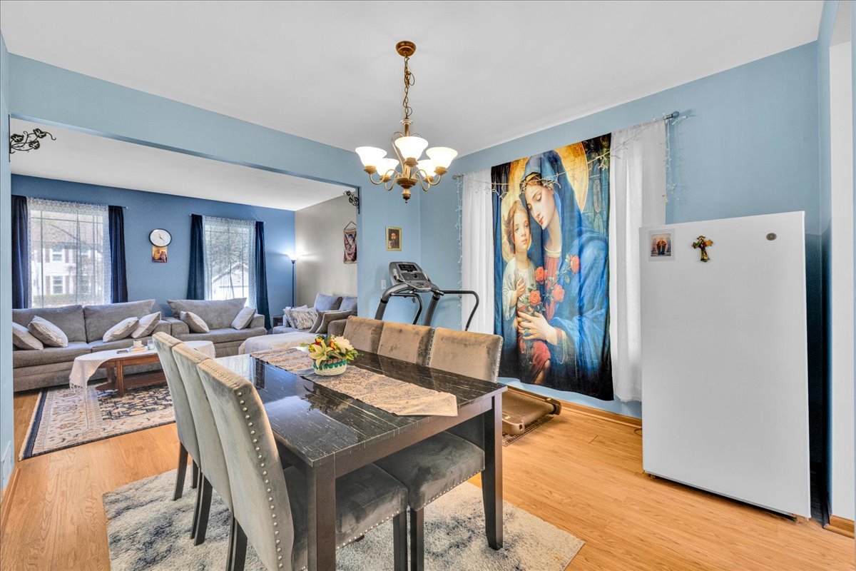 1421 Notting Hill Road, Algonquin, IL 60102