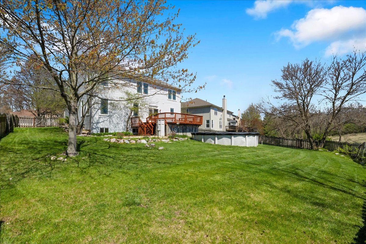 1421 Notting Hill Road, Algonquin, IL 60102