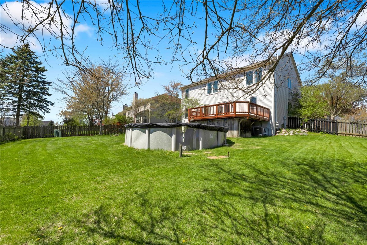 1421 Notting Hill Road, Algonquin, IL 60102