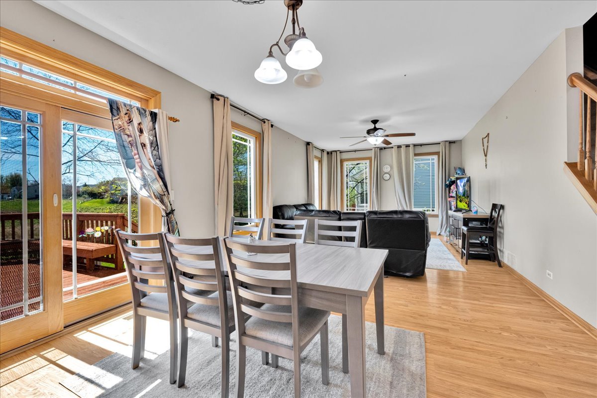 1421 Notting Hill Road, Algonquin, IL 60102