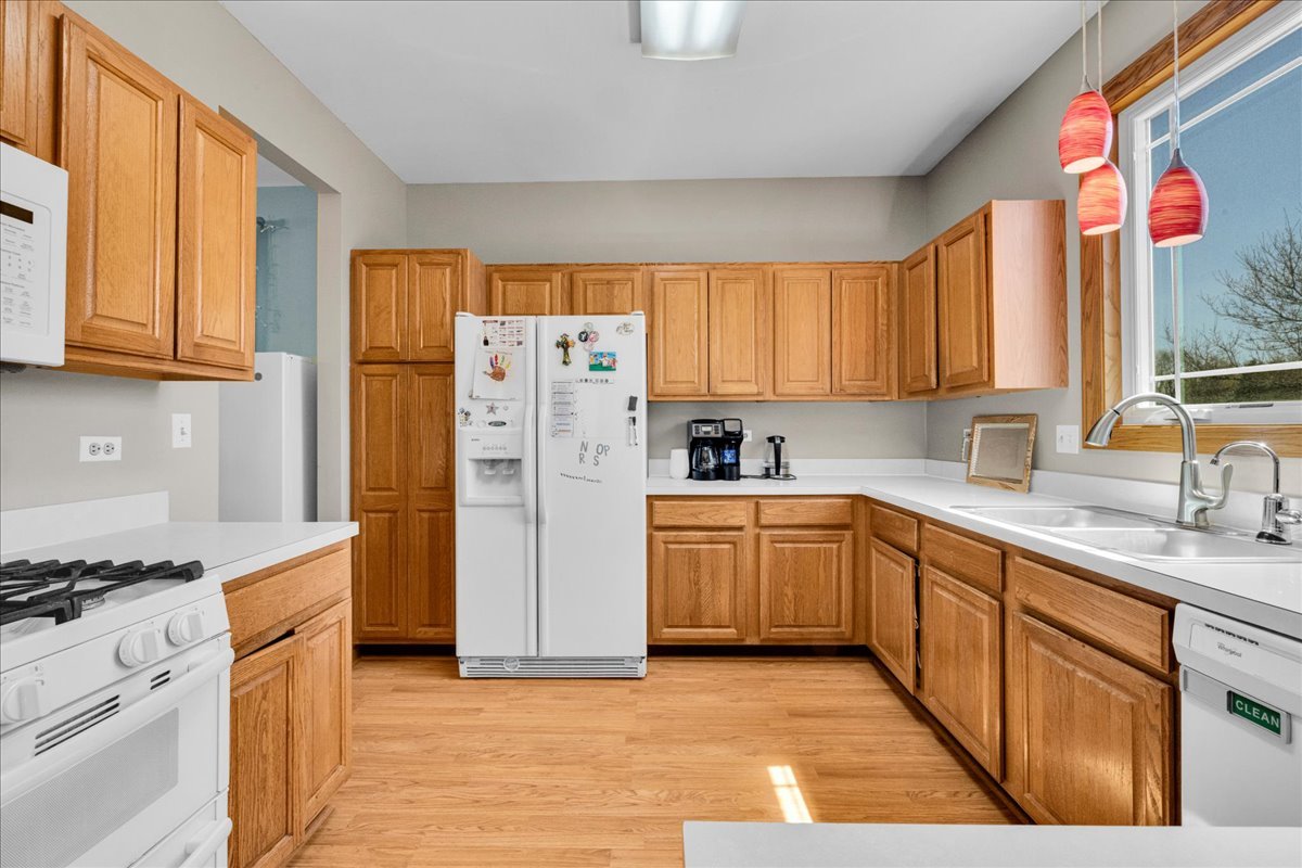 1421 Notting Hill Road, Algonquin, IL 60102