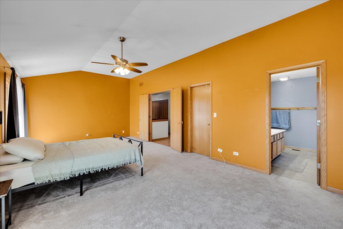 1421 Notting Hill Road, Algonquin, IL 60102