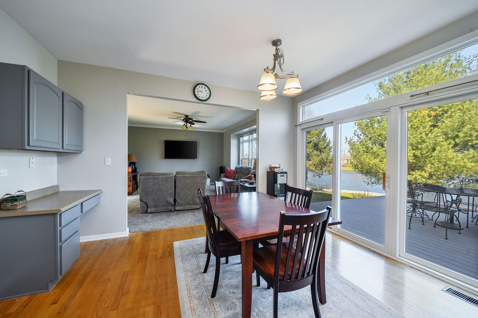 445 Kelly Avenue, Yorkville, IL 60560