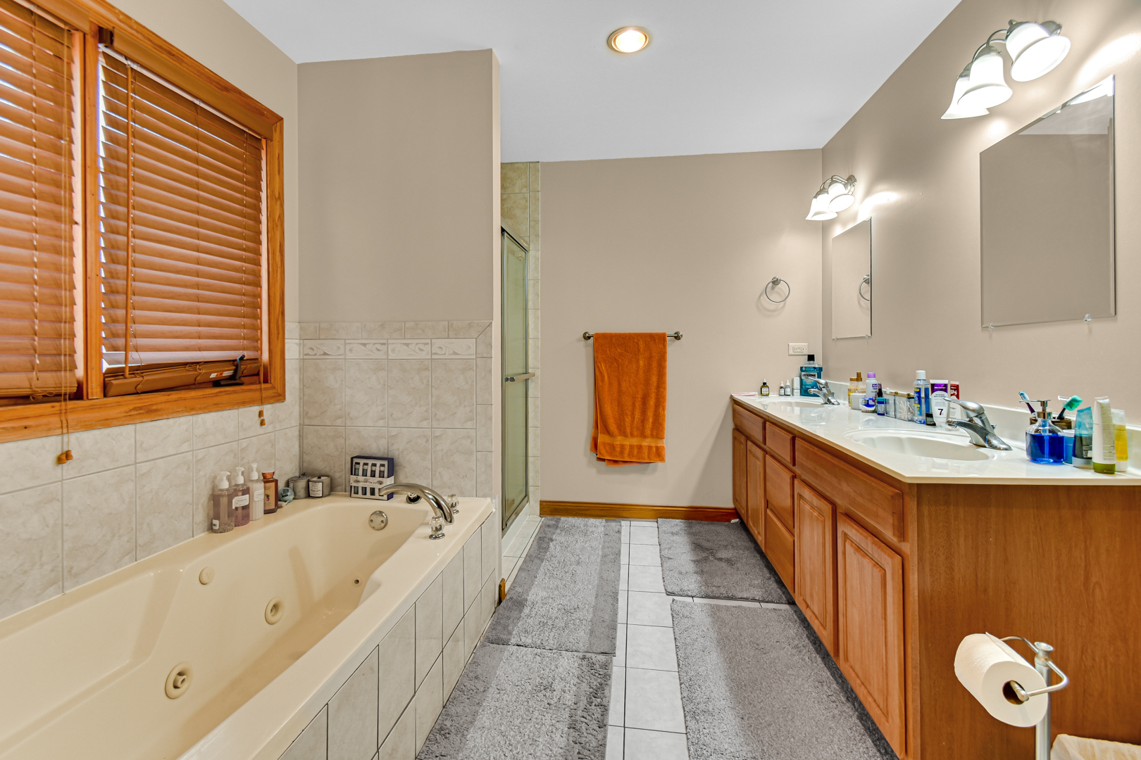 7920 S Lorel Avenue, Burbank, IL 60459