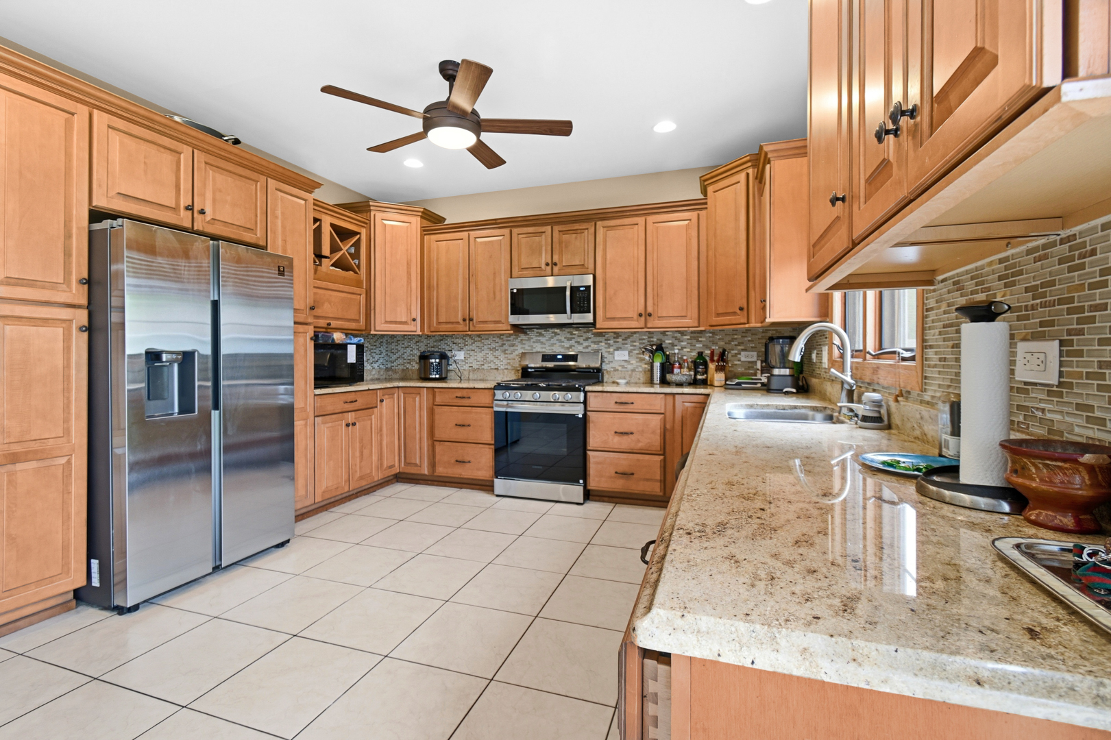 7920 S Lorel Avenue, Burbank, IL 60459