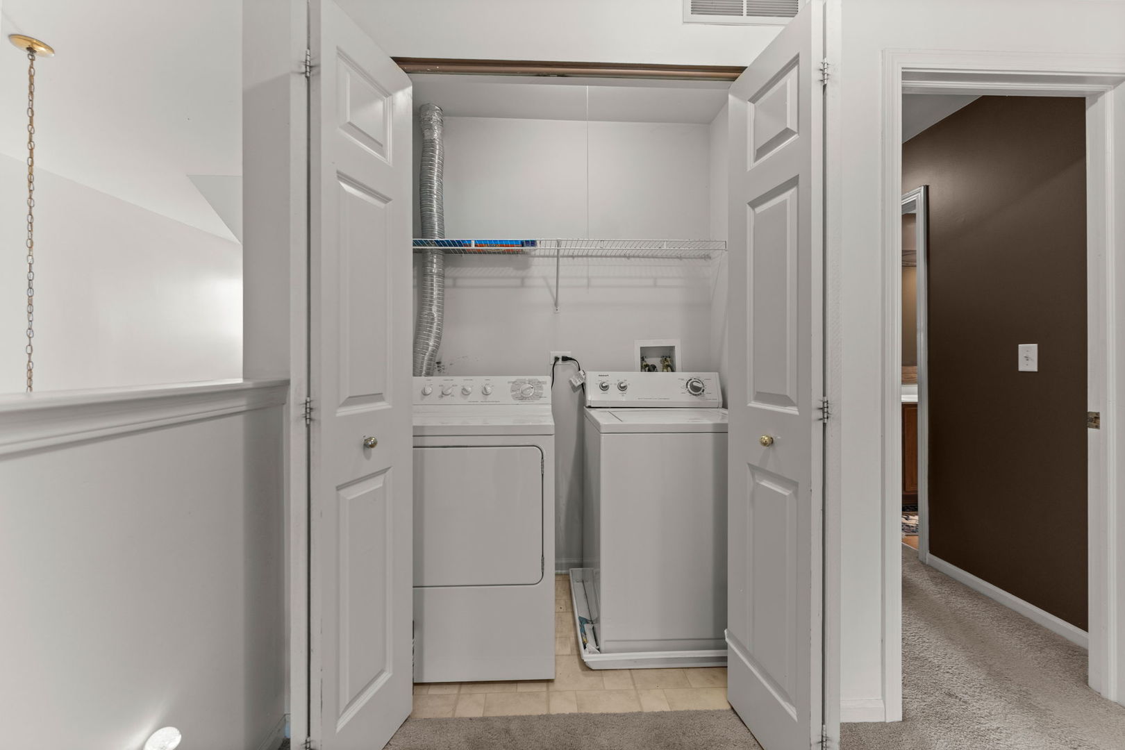 2713 Whitlock Drive, Darien, IL 60561