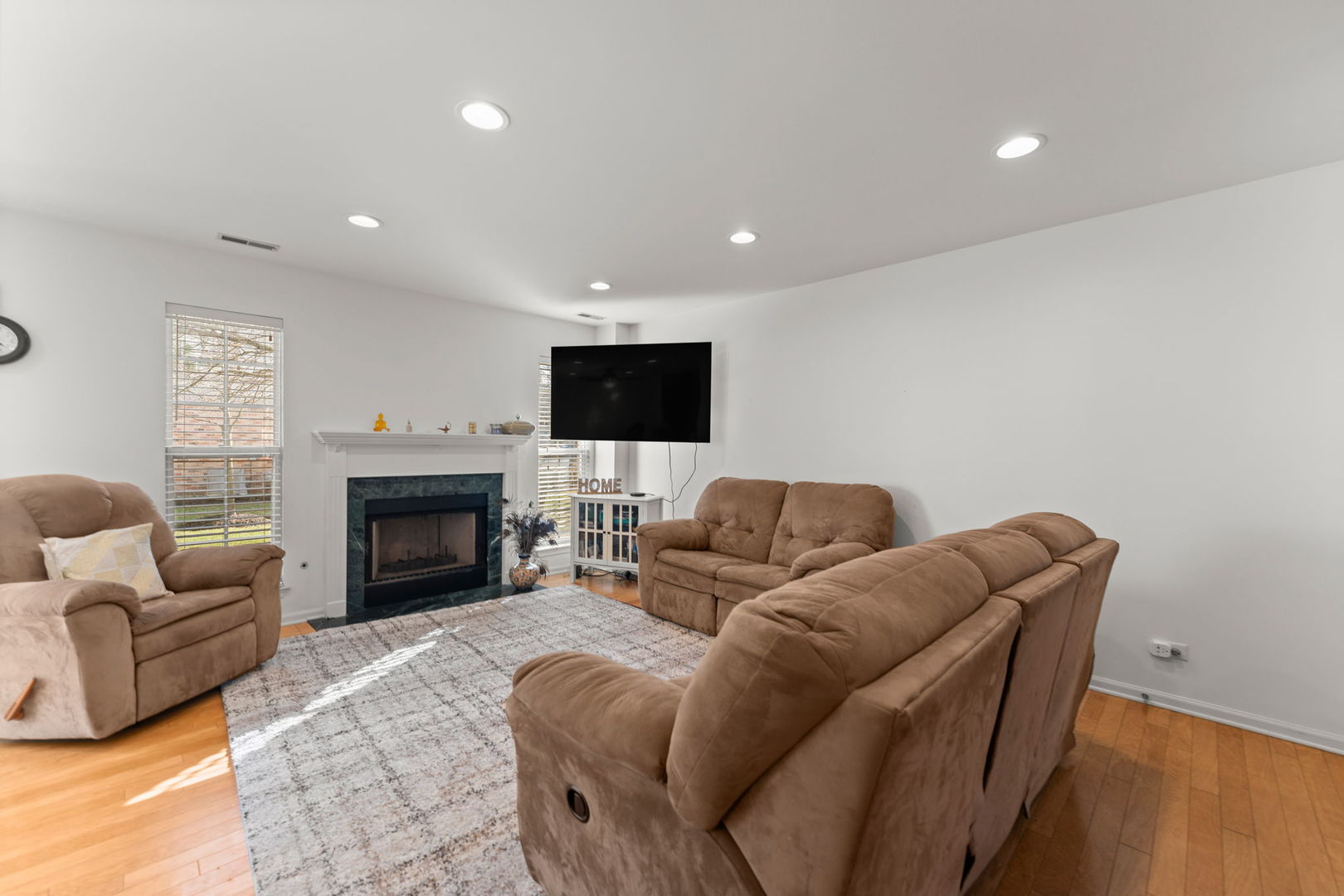 2713 Whitlock Drive, Darien, IL 60561