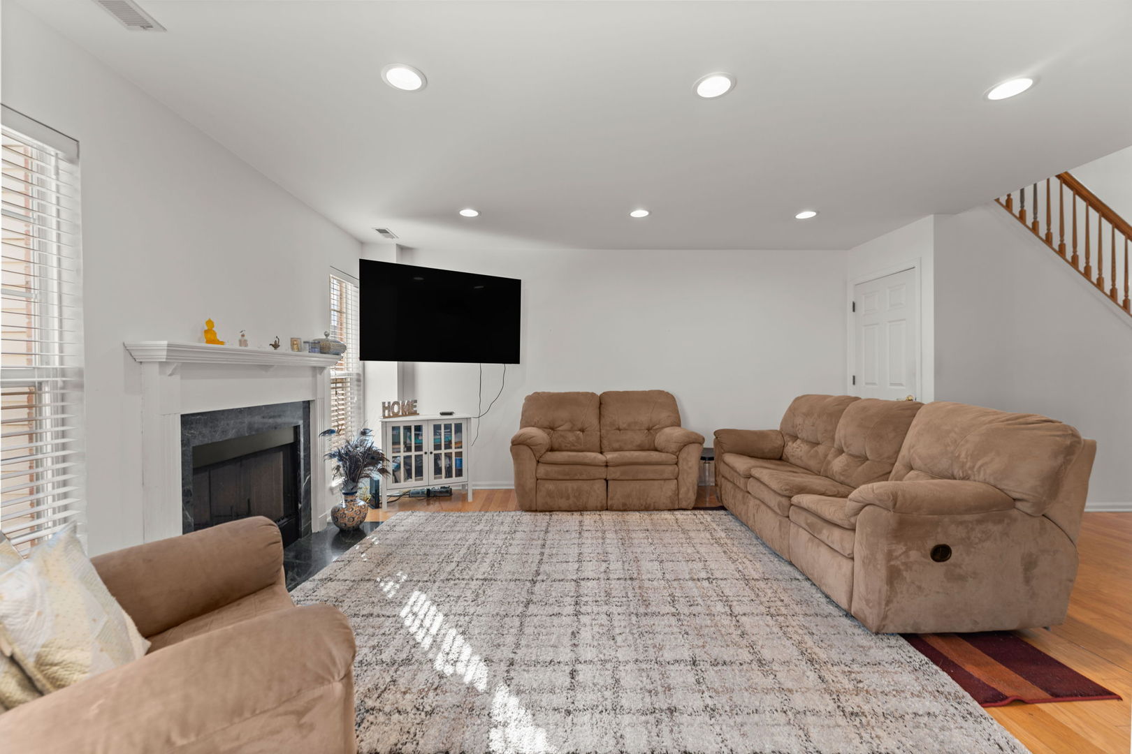 2713 Whitlock Drive, Darien, IL 60561