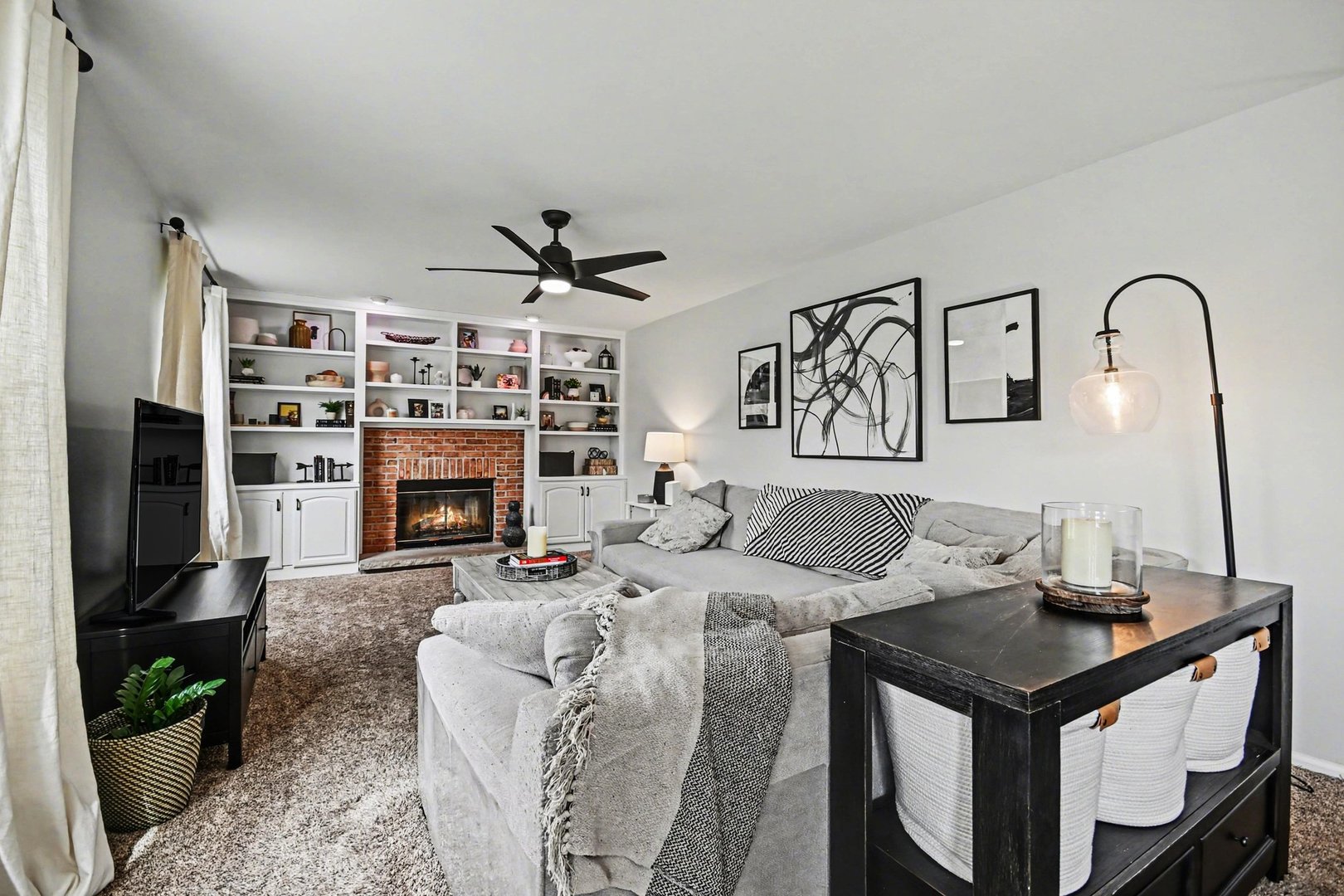 112 Seton Creek Drive, Oswego, IL 60543