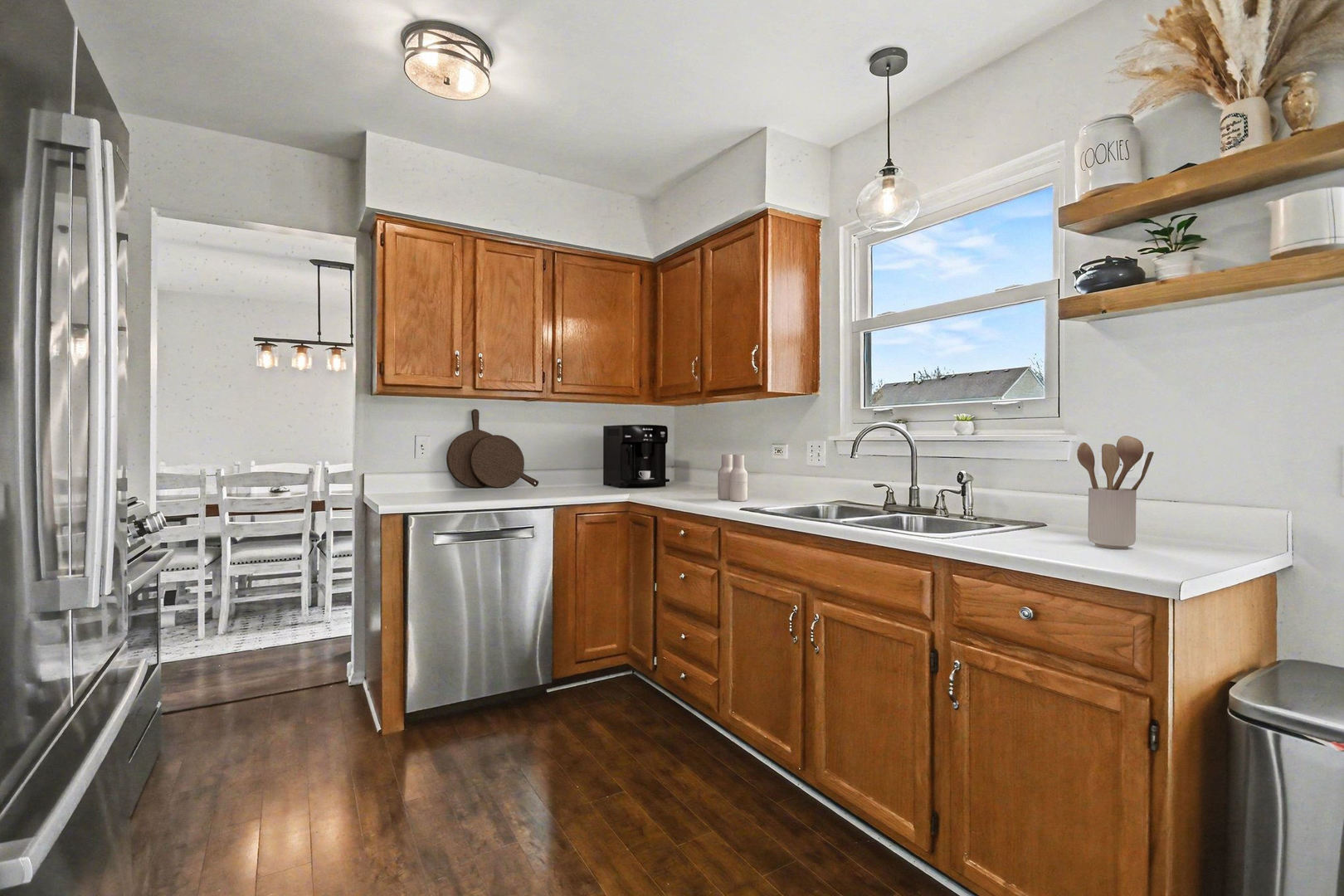 112 Seton Creek Drive, Oswego, IL 60543