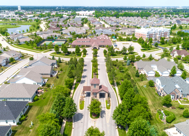 2682 Avondale Circle, Naperville, IL 60564