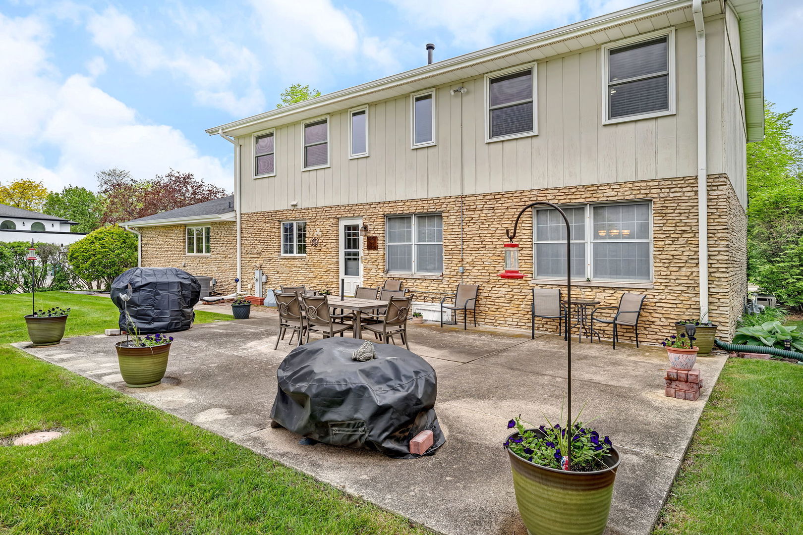 3212 Burr Oaks Drive, Joliet, IL 60431