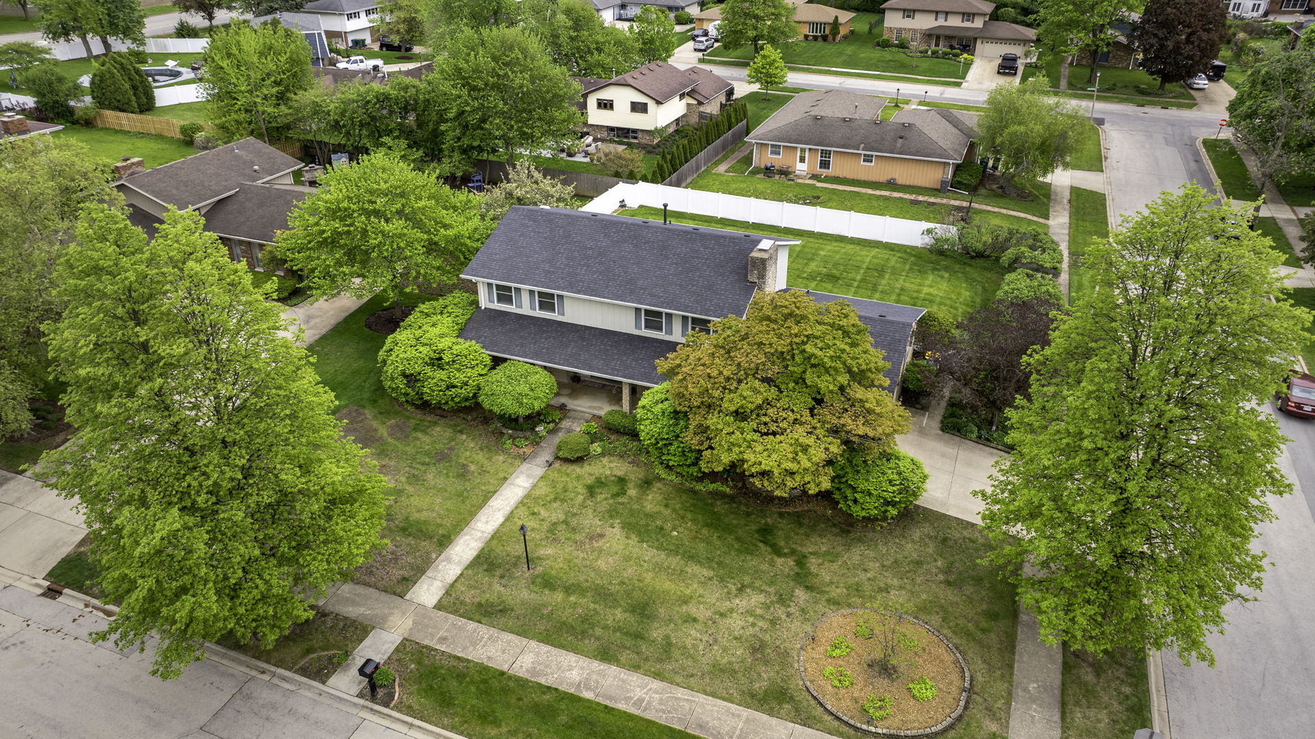 3212 Burr Oaks Drive, Joliet, IL 60431