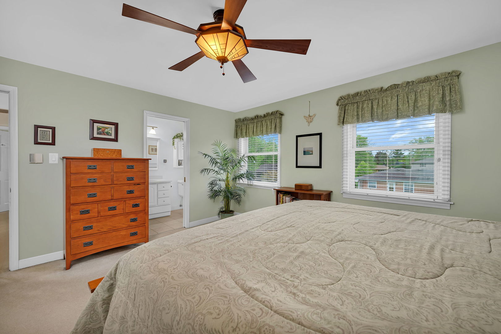 3212 Burr Oaks Drive, Joliet, IL 60431