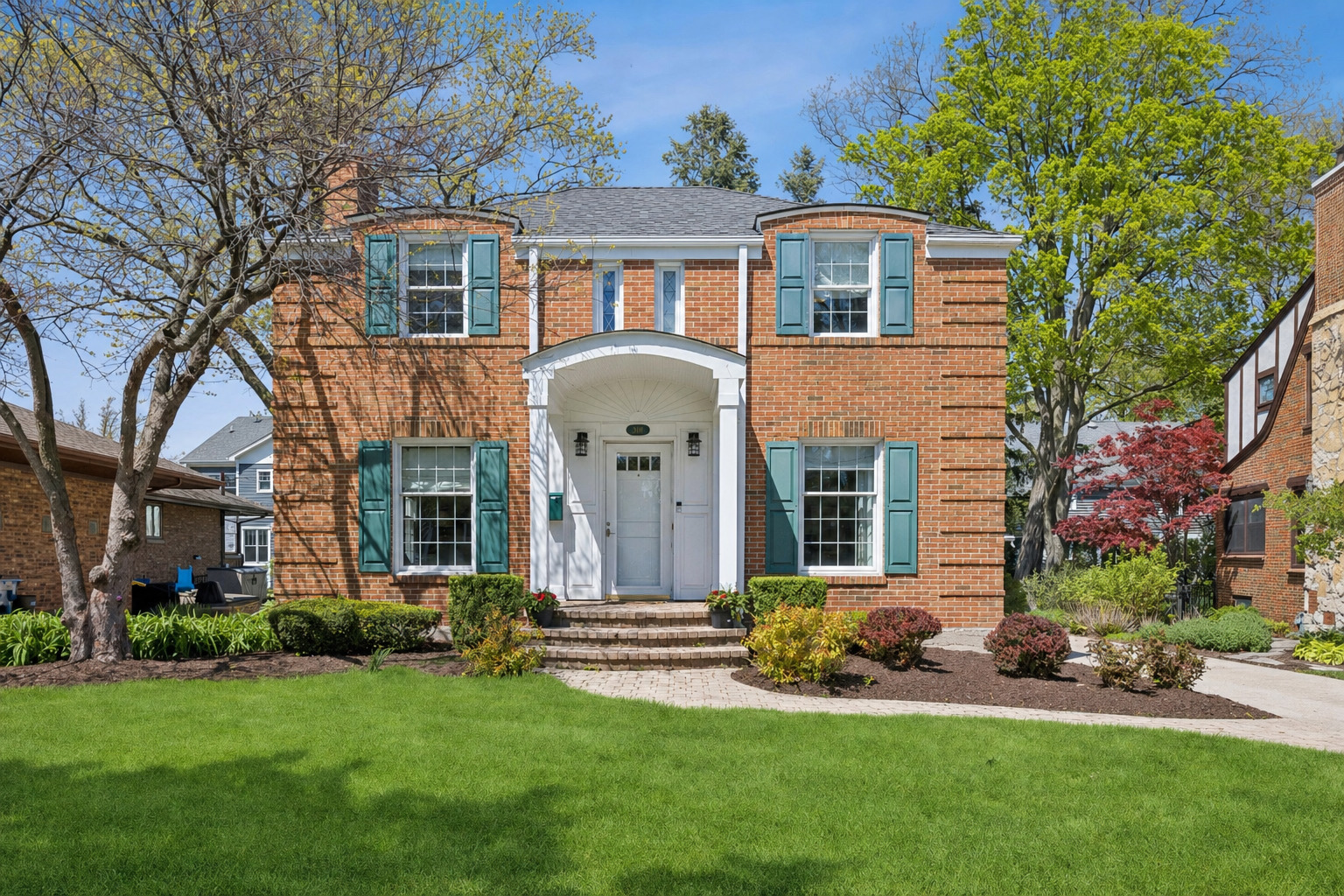 349 E Ridge Avenue, Elmhurst, IL 60126
