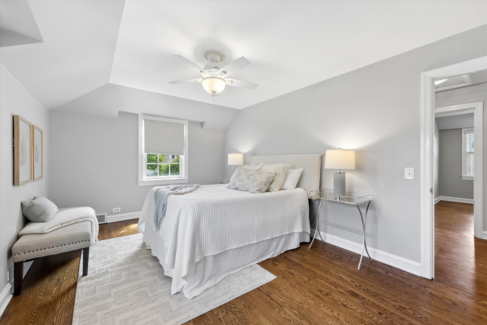349 E Ridge Avenue, Elmhurst, IL 60126
