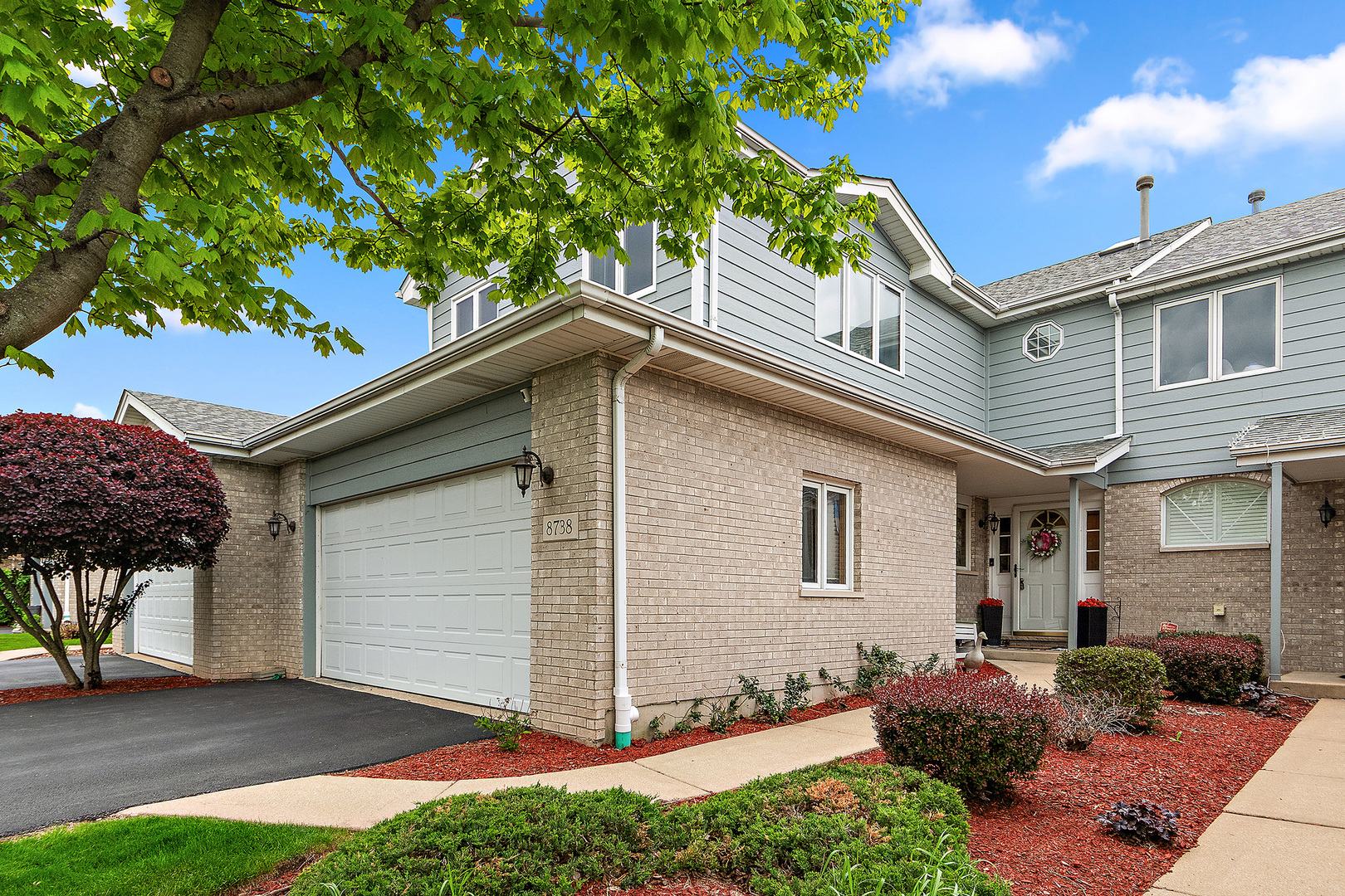 8738 Ballycastle Lane, Tinley Park, IL 60487