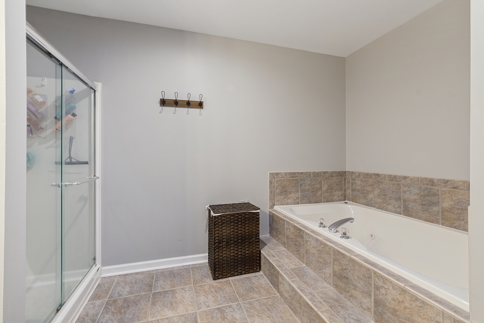 8738 Ballycastle Lane, Tinley Park, IL 60487
