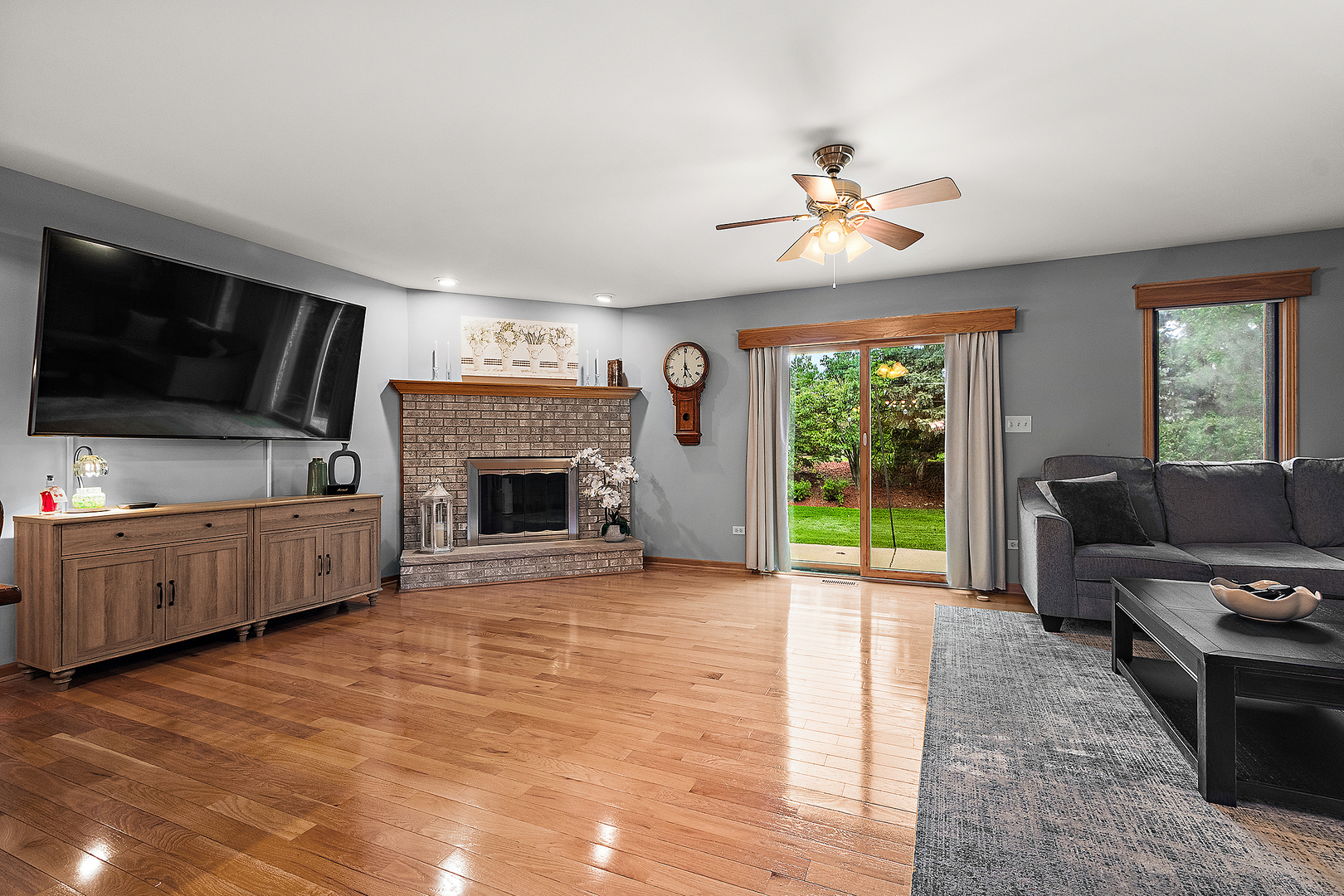 8738 Ballycastle Lane, Tinley Park, IL 60487