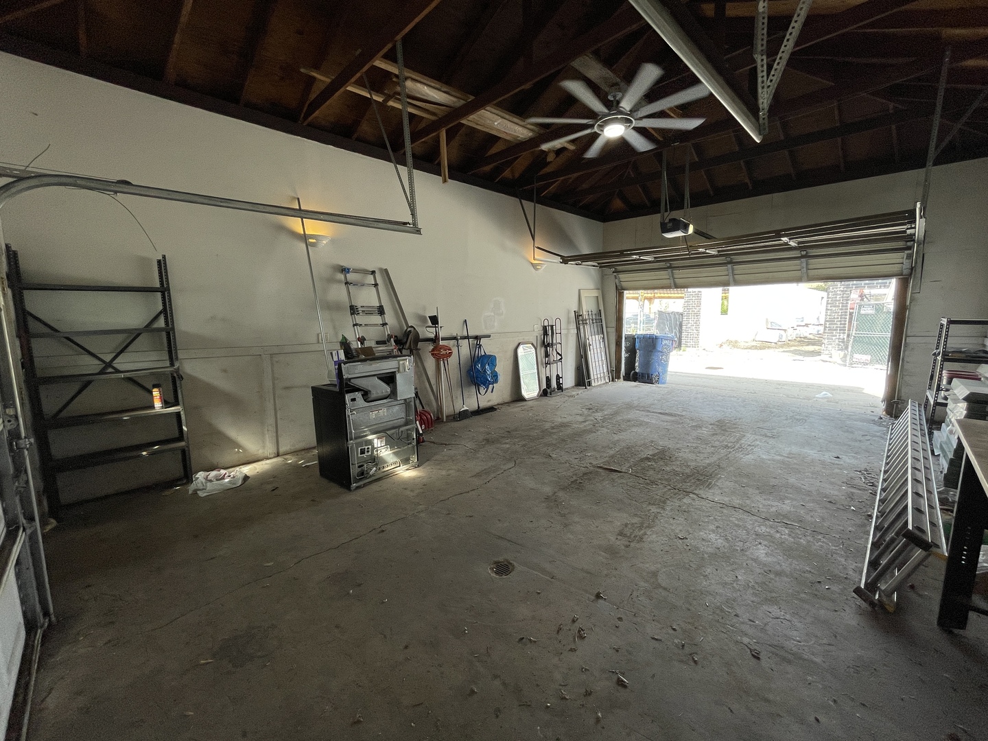 2329 N Sacramento Avenue, Chicago, IL 60647