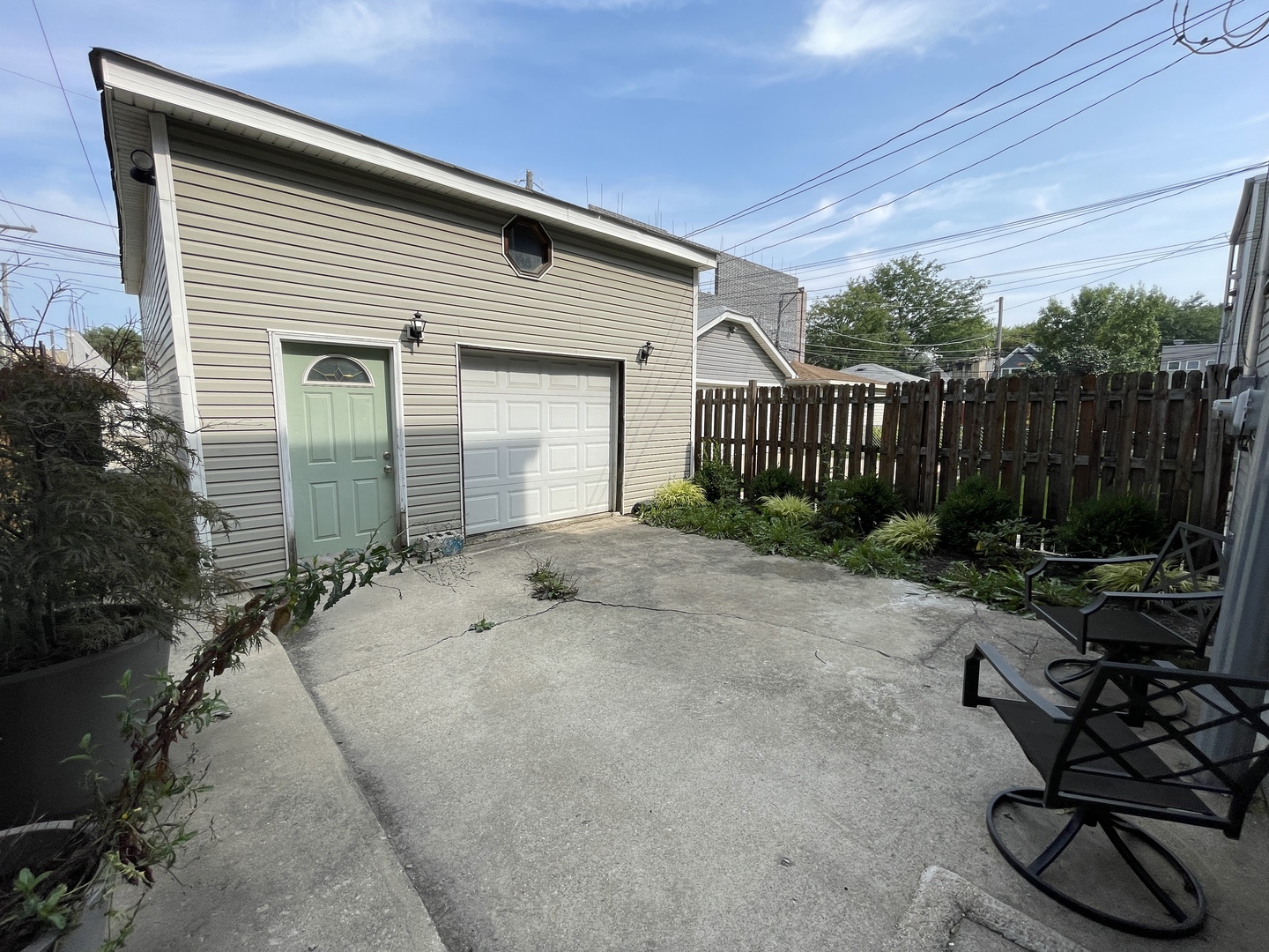 2329 N Sacramento Avenue, Chicago, IL 60647