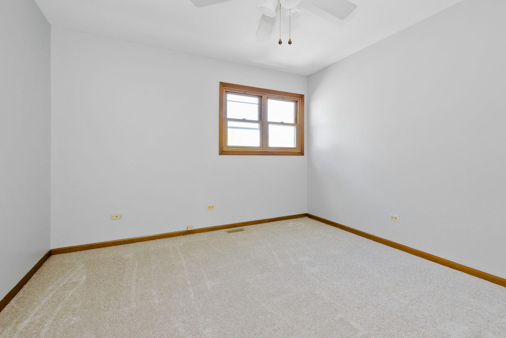 7745 Woodstock Drive, Tinley Park, IL 60477