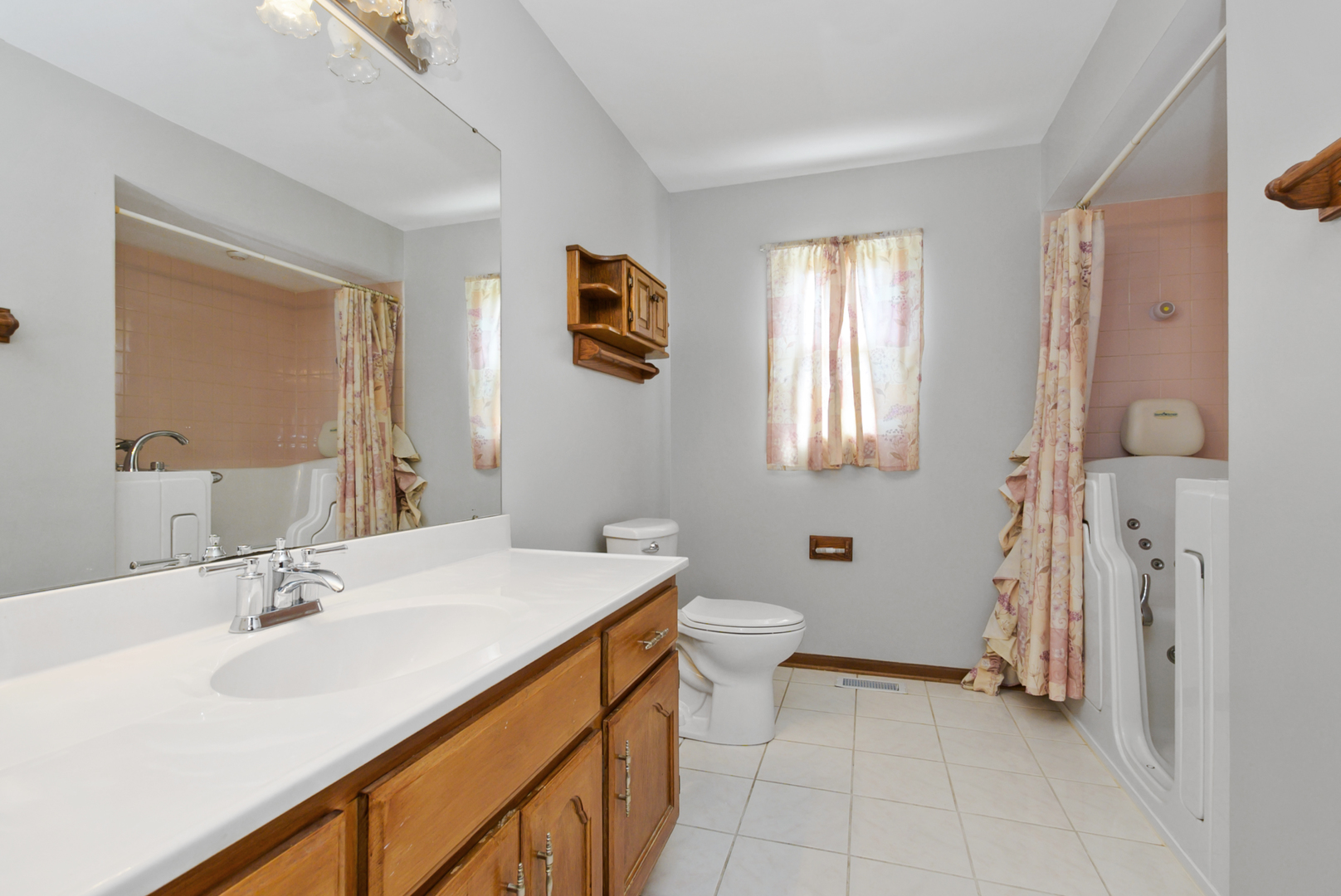 7745 Woodstock Drive, Tinley Park, IL 60477