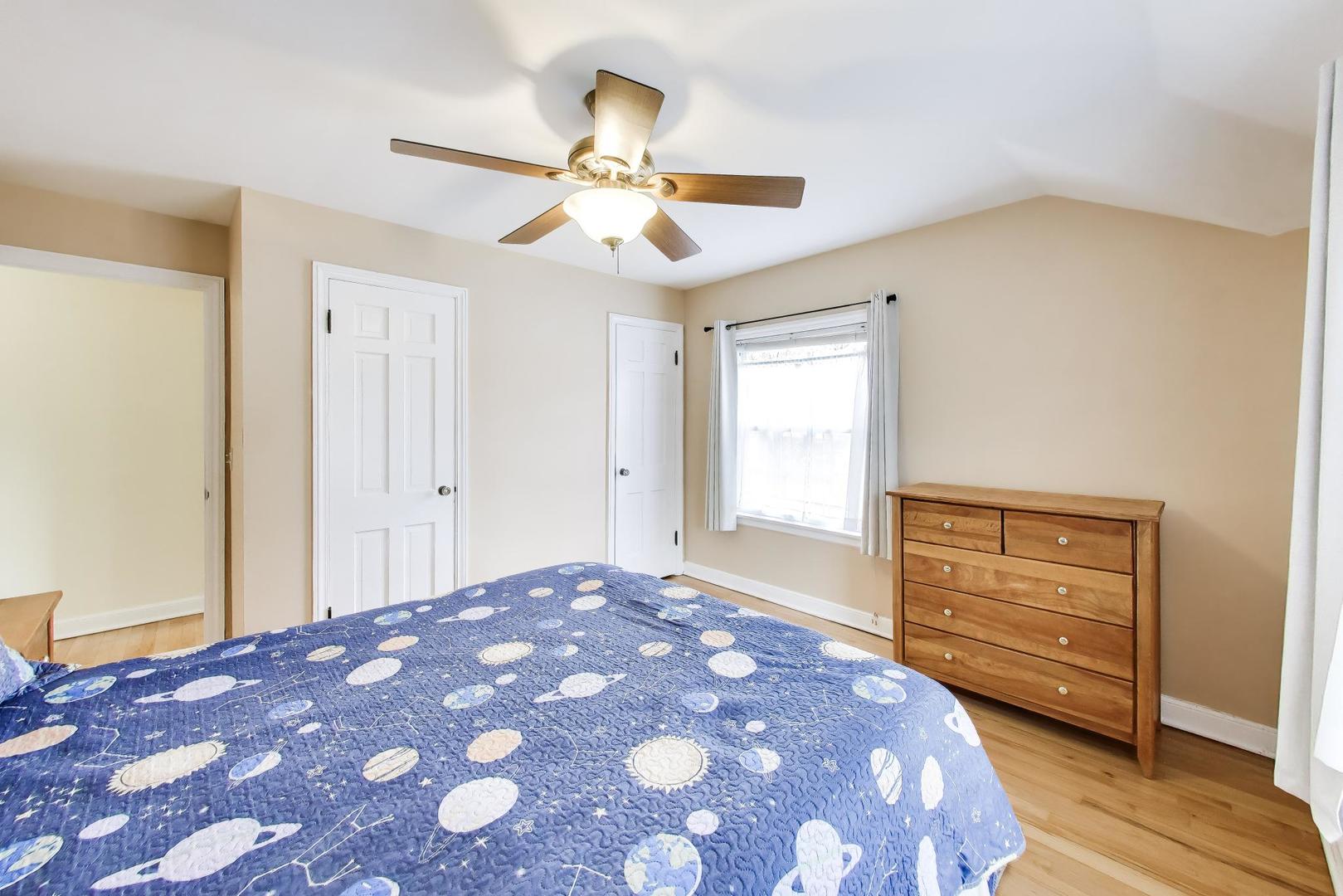 1609 W Brown Street, Arlington Heights, IL 60004