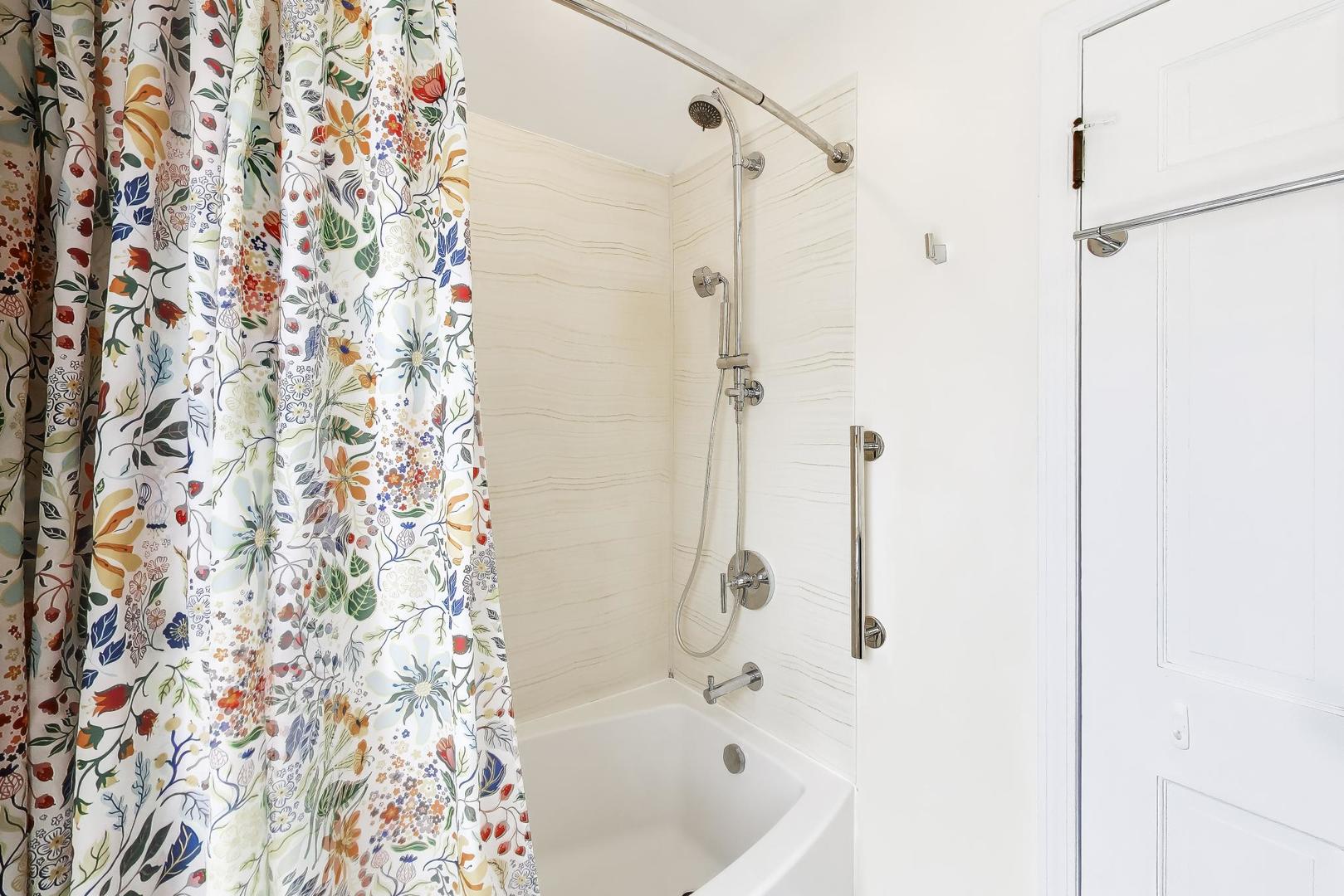 1609 W Brown Street, Arlington Heights, IL 60004