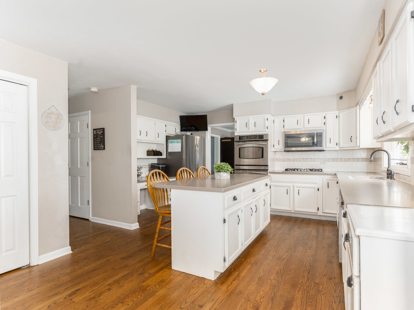 2731 Alyssa Drive, Naperville, IL 60565