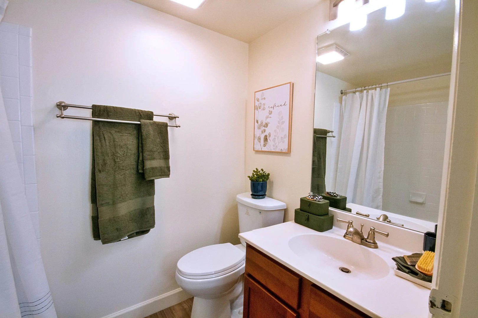 4304 Chesapeake Drive #3A, Aurora, IL 60504