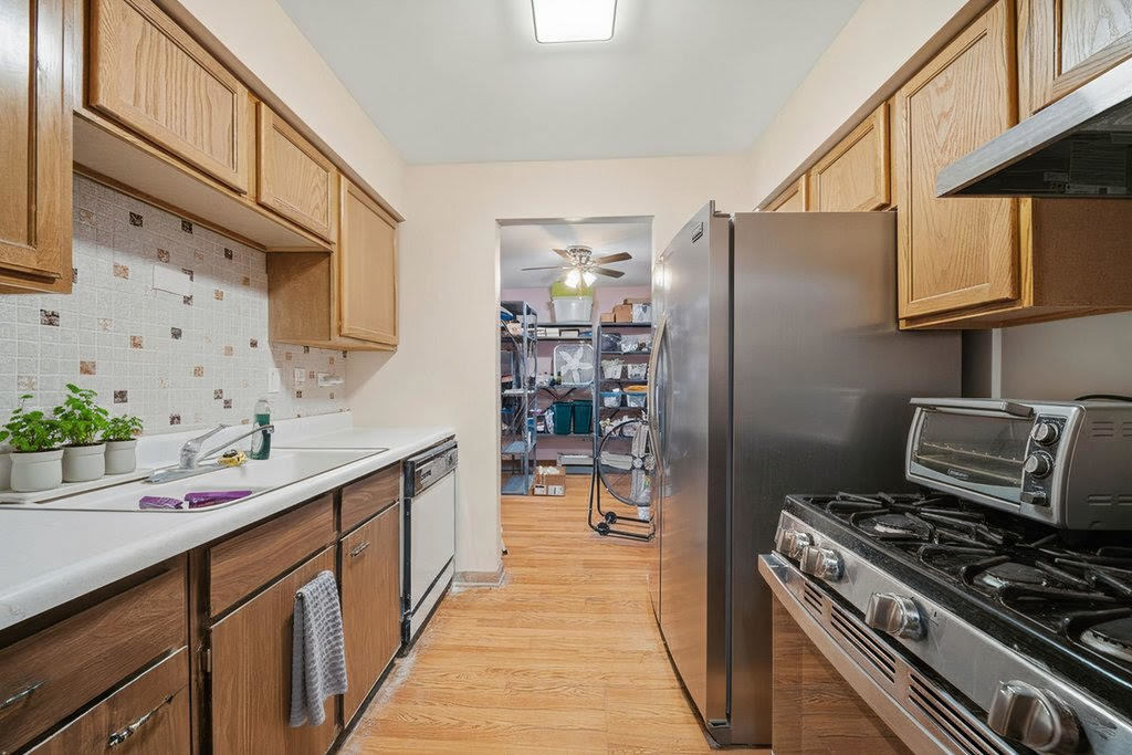 9721 S Cicero Avenue #3E, Oak Lawn, IL 60453