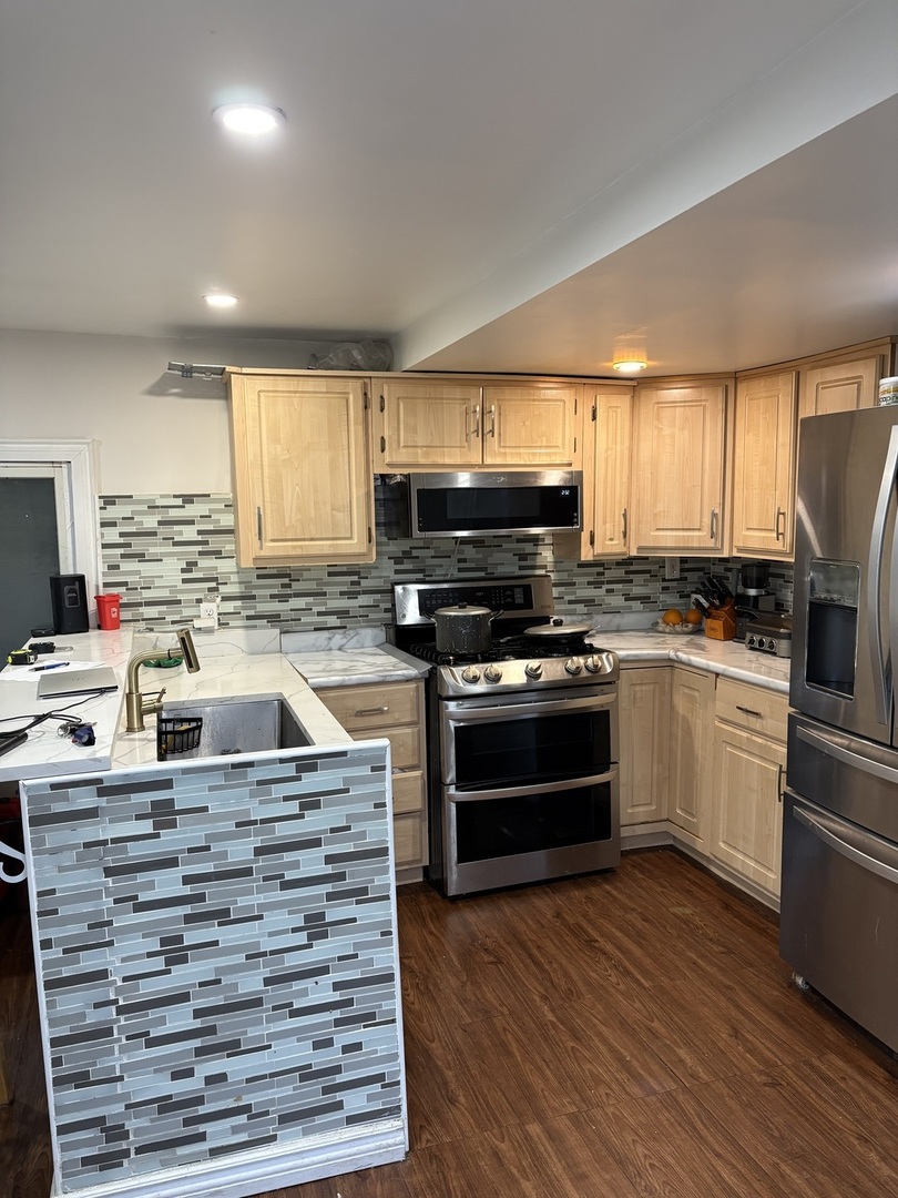 1425 N 43 Avenue, Stone Park, IL 60165