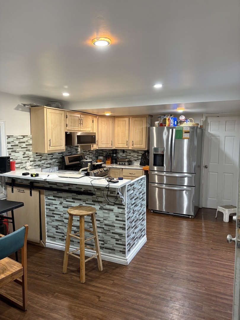 1425 N 43 Avenue, Stone Park, IL 60165